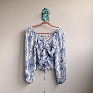 Willow + Root gathered front top💙